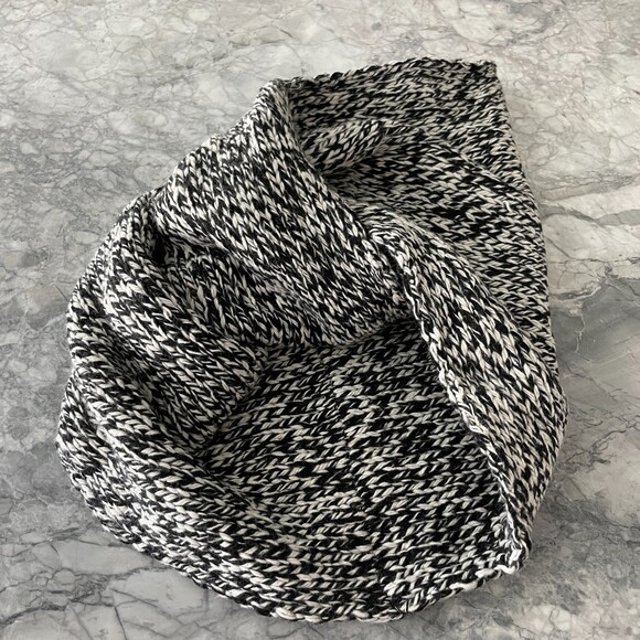 J.Crew Chunky Wool Knitted Infinity Scarf Black White One Size - Picture 3 of 7